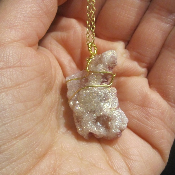 Jewelry - Pink Raw Druzy Pendant Necklace